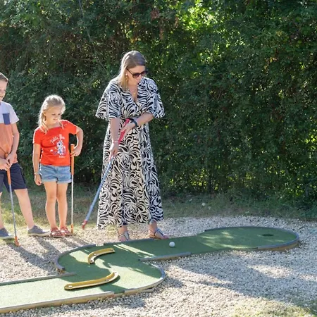Camping Mobil-home Pour 2 Pers., Animaux Admis - Api-1-52-2290
